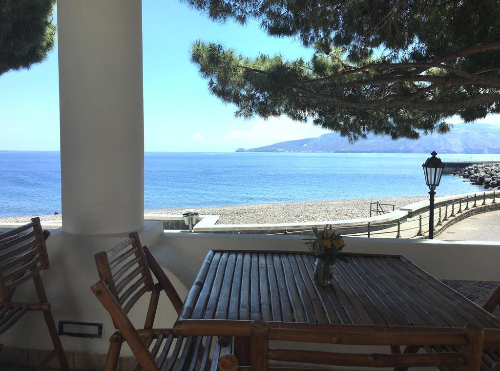 Hotel Mercanti Di Mare Santa Marina Salina Eksteriør billede